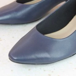 Inc.5 COURT FORMAL SMALL HEEL-NAVY WOMEN