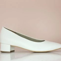 Inc.5 COURT FORMALS SMALL HEEL SHOES-WHITE