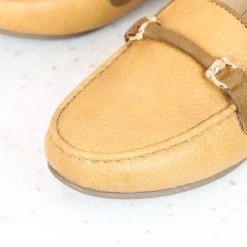 Inc.5 FLAT CLOSED FORMAL MOCCASINS-TAN SALE