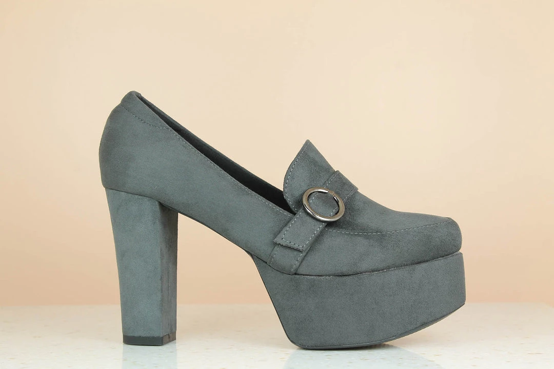 Inc.5 HEELED SUEDE CLOSE SHOE 6 Inc.5 HEELED SUEDE CLOSE SHOE