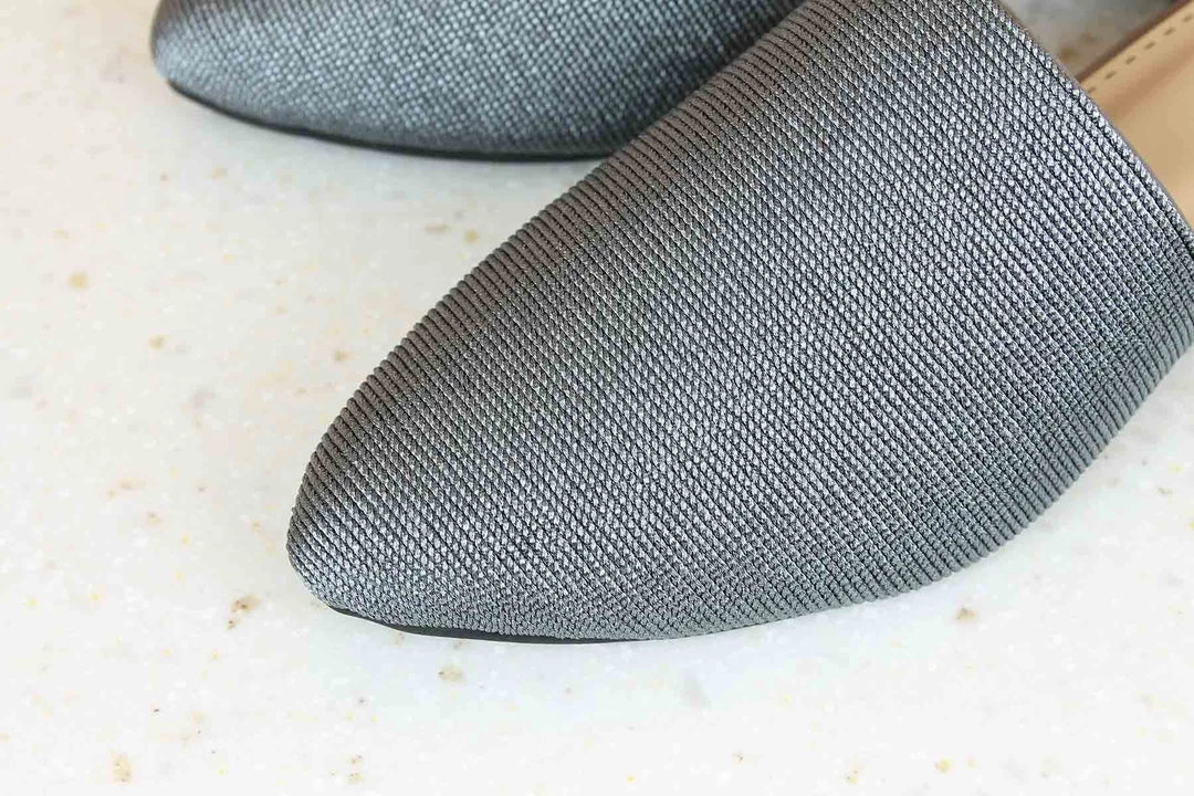 Inc.5 Inc5 FLAT LACED SLIP ON 6 Inc.5 Inc5 FLAT LACED SLIP ON