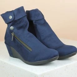 Inc.5 SUEDE BOOTS