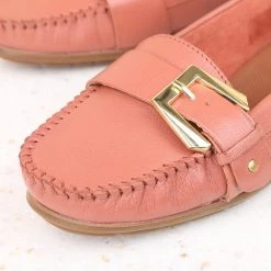 Inc.5 WOMEN BUCKLE LEATHER LOAFERS