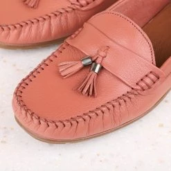 Inc.5 WOMEN TASSEL LEATHER LOAFERS