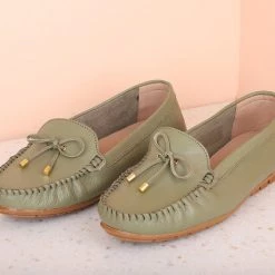 Inc.5 WOMEN LACED LEATHER LOAFERS