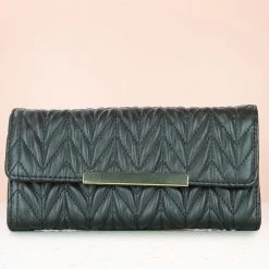 Inc.5 OFFICE QUILTED FLAP CLUTCH-BLACK