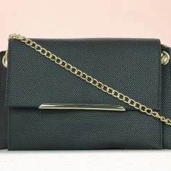 Inc.5 CASUAL FLAPPED CLUTCH-BLACK SALE