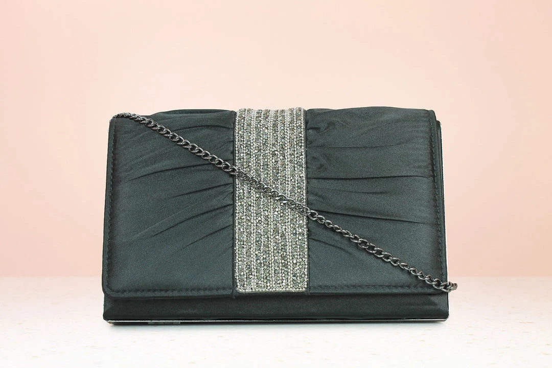 Inc.5 FANCY FLAPPED CLUTCH-BLACK SALE 3 Inc.5 FANCY FLAPPED CLUTCH-BLACK SALE