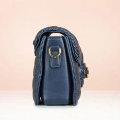 Inc.5 BAGS SLING BAG