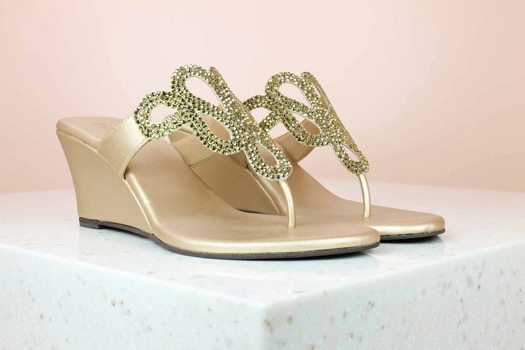 Inc.5 Inc5 CRYSTAL DIAMOND VEDGE THONG 3 Inc.5 Inc5 CRYSTAL DIAMOND VEDGE THONG