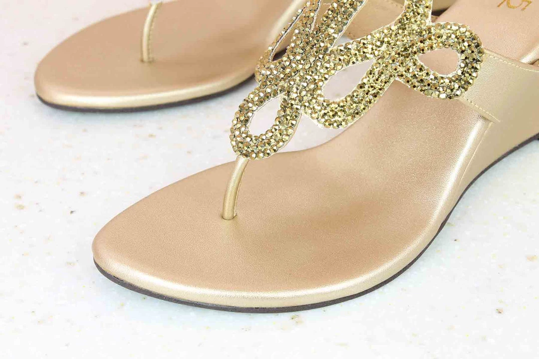 Inc.5 Inc5 CRYSTAL DIAMOND VEDGE THONG 4 Inc.5 Inc5 CRYSTAL DIAMOND VEDGE THONG