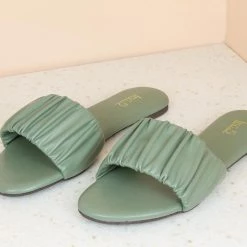 Inc.5 Inc5 PLEATED FLAT MULES