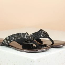 Inc.5 FLAT DIAMOND THONG