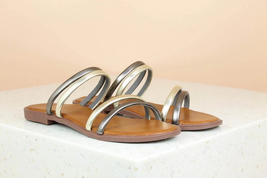 Inc.5 FLAT STRAPY MULES 3 Inc.5 FLAT STRAPY MULES