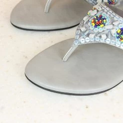 Inc.5 FLAT EMBROIDED THONG Embroidery