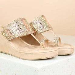 Inc.5 Embroidery EMBROIDED PLATFORM THONG