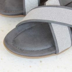 Inc.5 CROSS STRAP COMFORT MULES Inc5