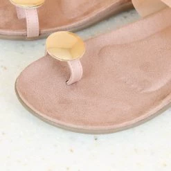 Inc.5 TRANSPARENT TOE POST