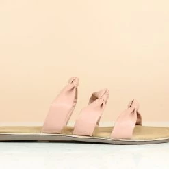 Inc.5 KNOTTED DOUBLE STRAP FLAT