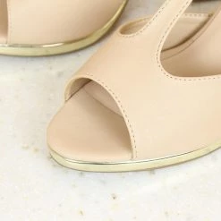 Inc.5 BLOCK HEEL SANDAL