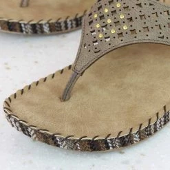 Inc.5 CUTWORK CASUALS THONG-DARK BEIGE