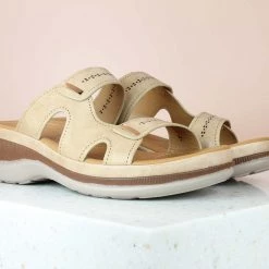 Inc.5 M-STRAP COMFORT MULE-BEIGE SALE