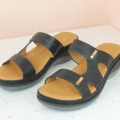 Inc.5 M-STRAP COMFORT MULE-BLACK 8 Inc.5 M-STRAP COMFORT MULE-BLACK