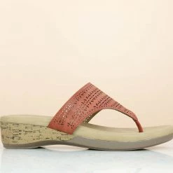 Inc.5 CUTWORK COMFORT THONG-RUST SALE