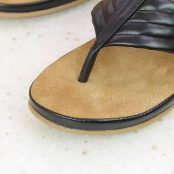 Inc.5 SALE COMFORT FLAT THONG-BLACK