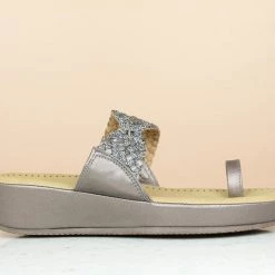 Inc.5 WOVEN COMFORT TOE POST