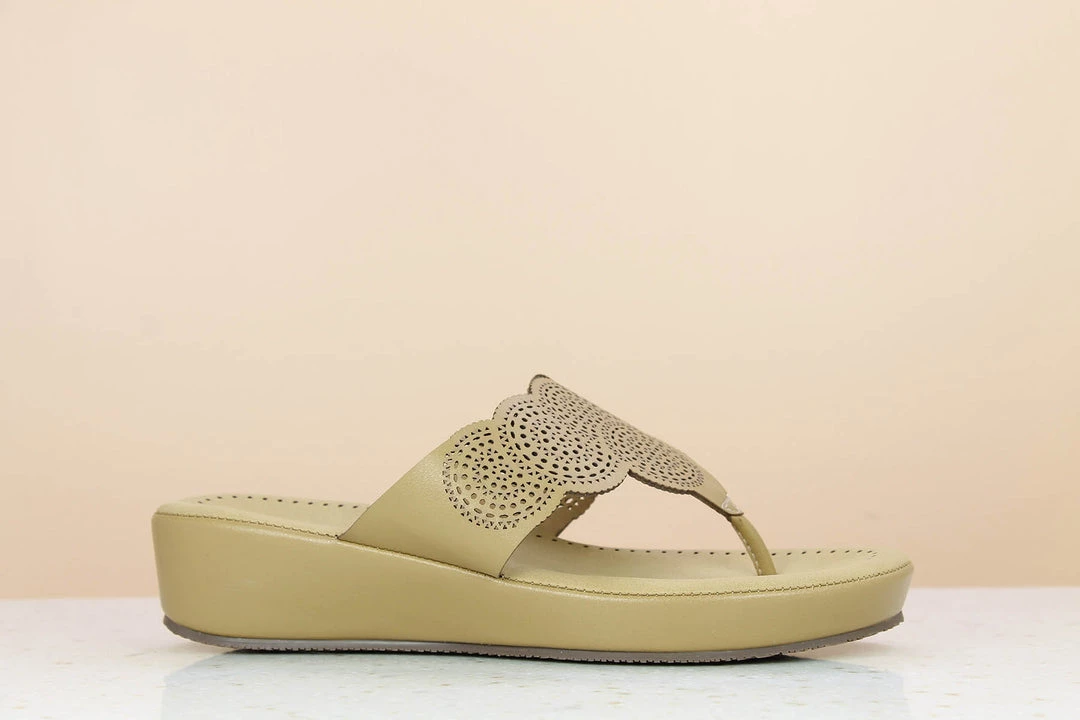 Inc.5 CUTWORK COMFORT THONG - DARK BEIGE 5 Inc.5 CUTWORK COMFORT THONG - DARK BEIGE