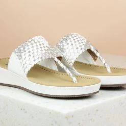 Inc.5 WOVEN COMFORT THONG