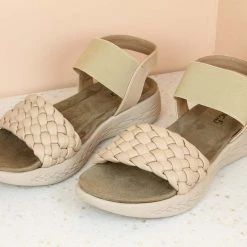 Inc.5 WOVEN COMFORT SANDAL 9 Inc.5 WOVEN COMFORT SANDAL