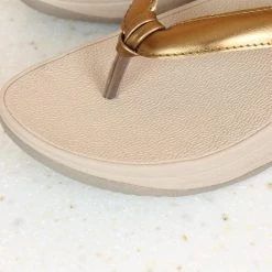 Inc.5 GOLD FLIT FLOP