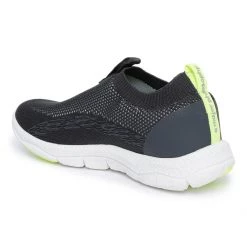 AMP Men Textured Slip-On Sneakers