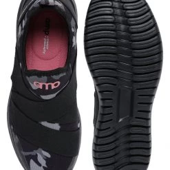AMP Women Slip-On Sneaker 11 AMP Women Slip-On Sneaker