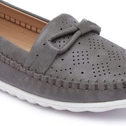 Ceriz Yara Grey Loafers
