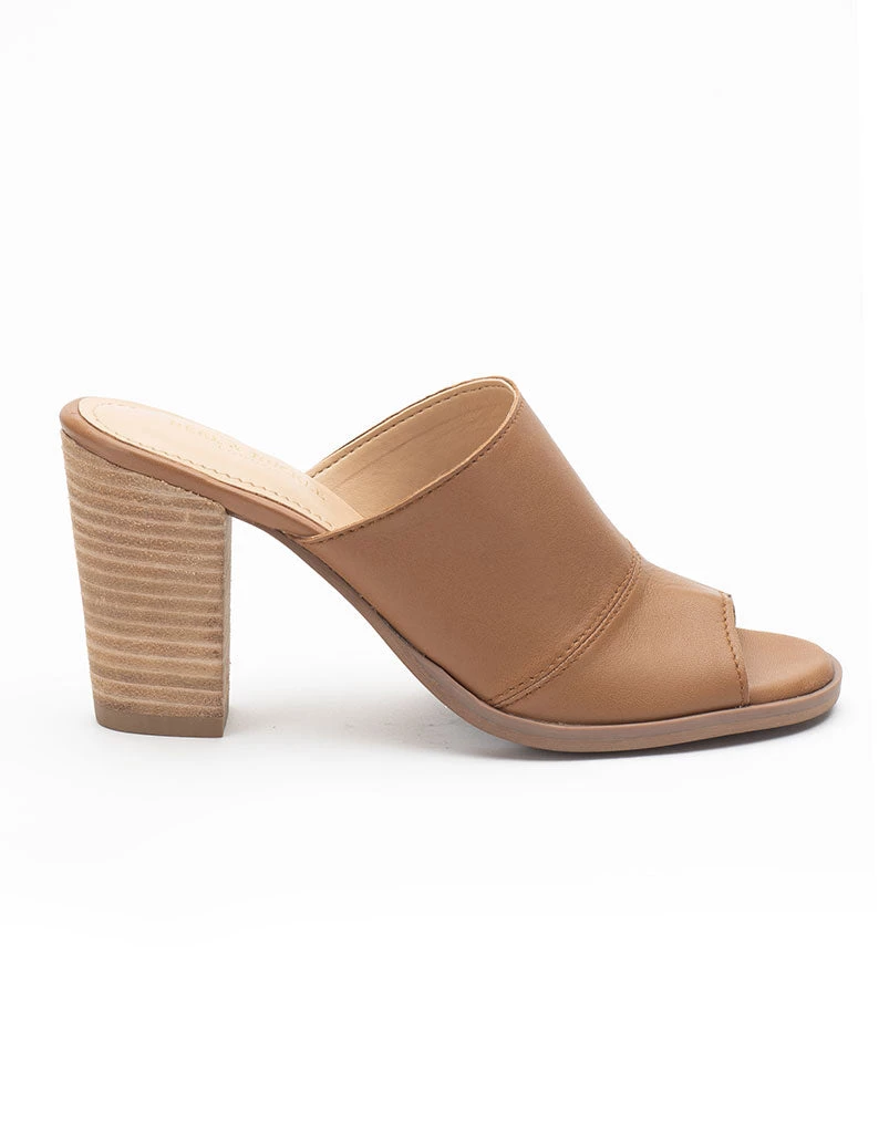 WOMEN Heel & Buckle London Tan Leather Mules 7 WOMEN Heel & Buckle London Tan Leather Mules