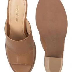 WOMEN Heel & Buckle London Tan Leather Mules 9 WOMEN Heel & Buckle London Tan Leather Mules