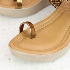 Inc.5 WOVEN PLATFORM TOE POST - ANTIQUE GOLD SALE