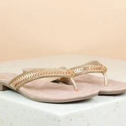 Inc.5 WOMEN EMBROIDED FLAT THONG