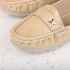 Inc.5 Moccasin Fashion Shoe For Womens 9 Inc.5 Moccasin Fashion Shoe For Womens